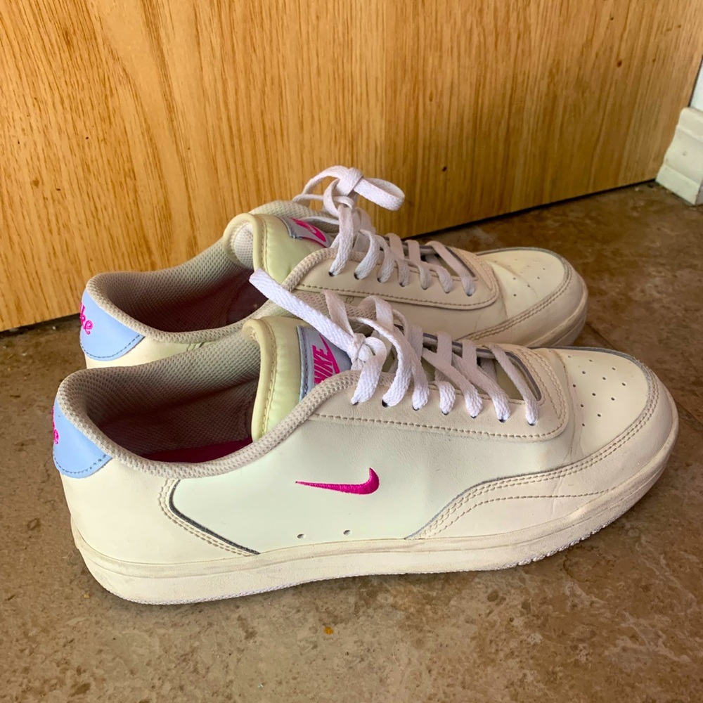 Nike Women’s Court Vintage Shoes